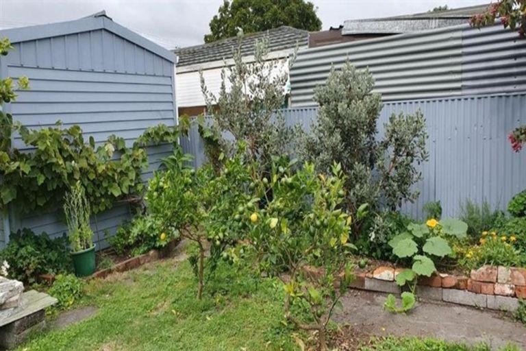 Photo of property in 17 Kitchener Street, Whanganui East, Whanganui, 4500