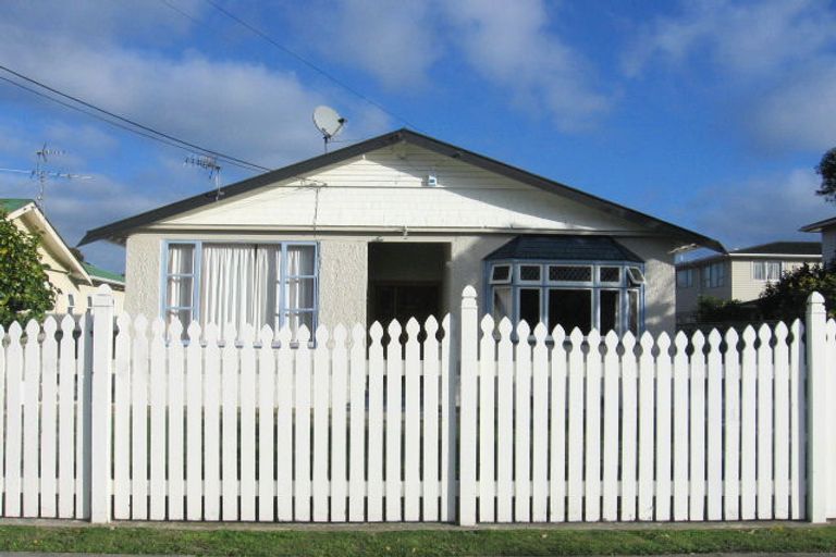 Photo of property in 1/12 Epuni Street, Hutt Central, Lower Hutt, 5011