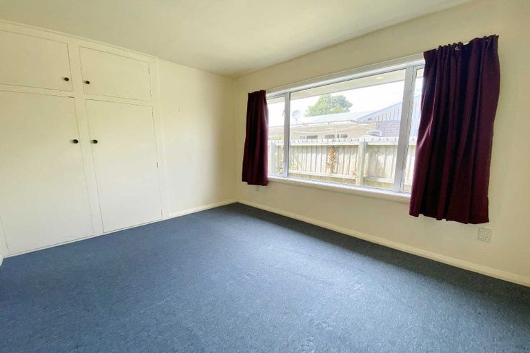 Photo of property in 10 Clonbern Place, Upper Riccarton, Christchurch, 8041