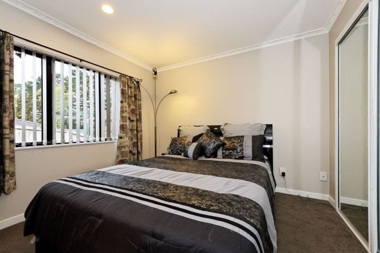 Photo of property in 14 Bradnor Meadows Drive, Swanson, Auckland, 0612