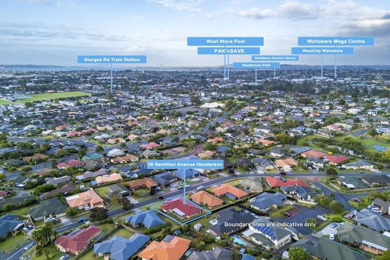 Photo of property in 38 Semillon Avenue, Henderson, Auckland, 0612