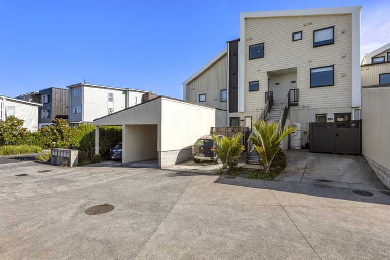 Photo of property in 2a Harakeke Road, Hobsonville, Auckland, 0618
