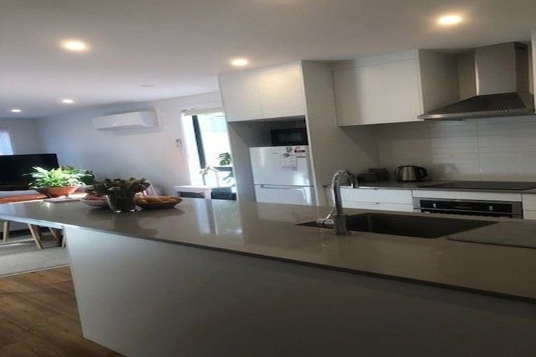 Photo of property in 1/27 Main Road, Wainuiomata, Lower Hutt, 5014