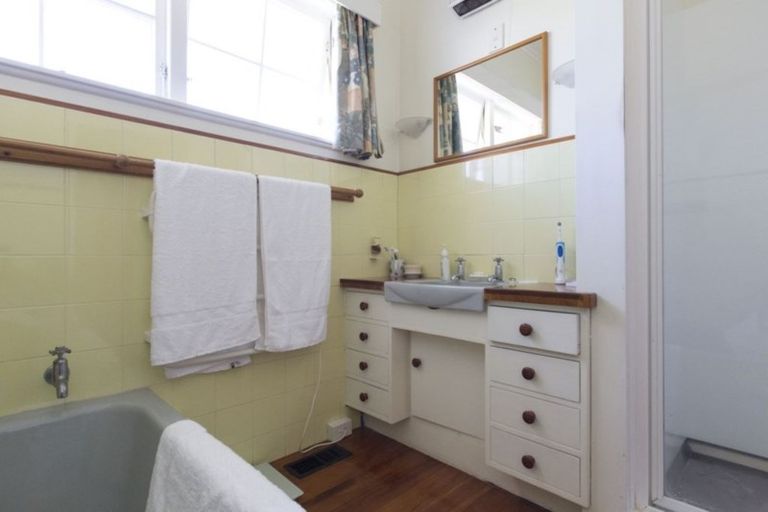 Photo of property in 14 Vanessa Crescent, Glendowie, Auckland, 1071