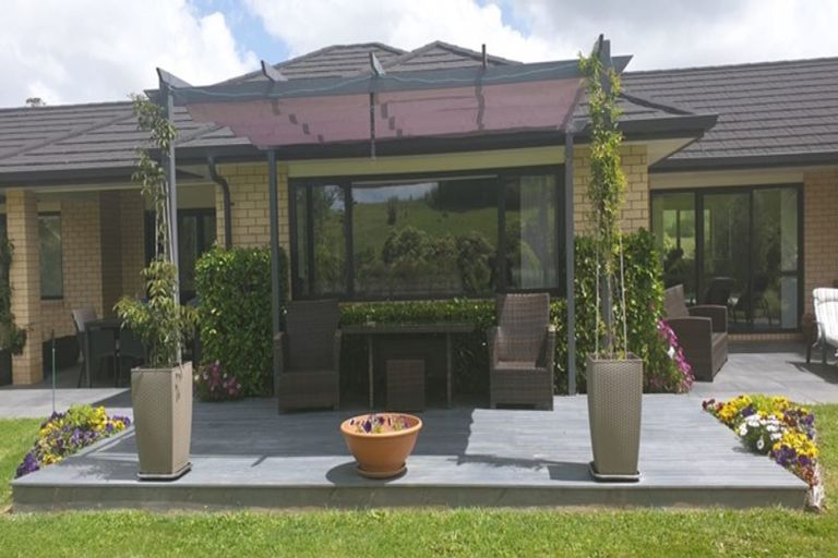 Photo of property in 139 Dunn Road, Ararimu, Drury, 2579