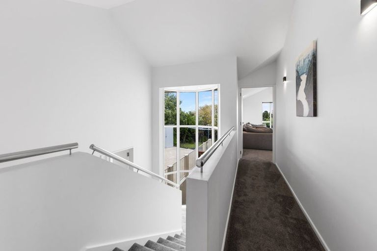 Photo of property in 4 Somerton Rise, Westmorland, Christchurch, 8025
