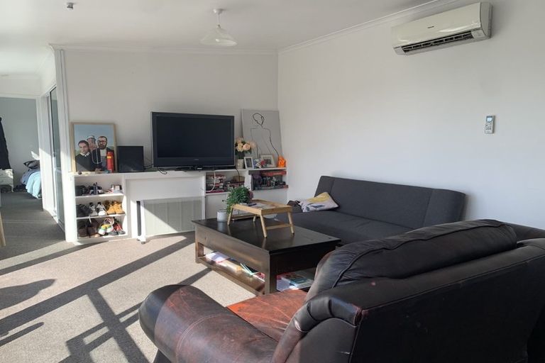 Photo of property in 8a Queen Street, Brighton, Dunedin, 9035