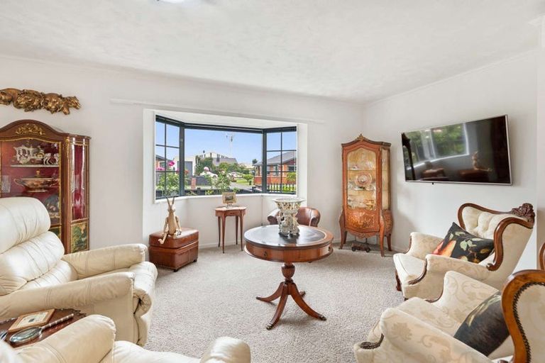 Photo of property in 6 Surrey Lane, Levin, 5510