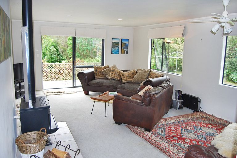 Photo of property in 1150 Oneriri Road, Kaiwaka, 0573