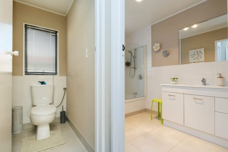 Photo of property in 50 Kaimanawa Street, Kelvin Grove, Palmerston North, 4414