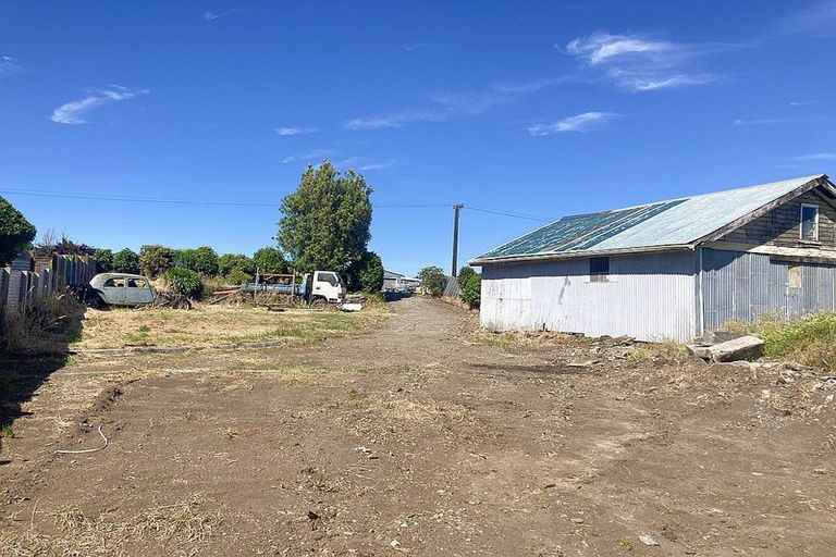 Photo of property in 7 Standish Street, Midhirst, Stratford, 4394