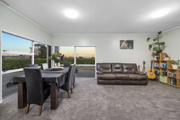 Photo of property in 968a Waiuku Road, Waiuku, 2681