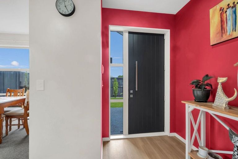 Photo of property in 13 Brockelbank Drive, Kaiapoi, 7630