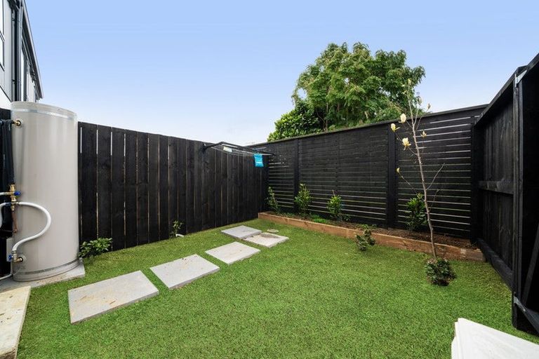 Photo of property in 25 Swan Crescent, Pakuranga, Auckland, 2010