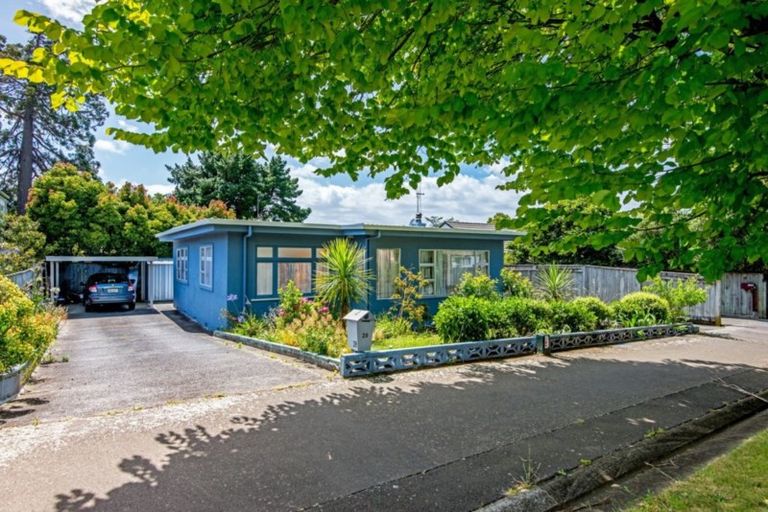 Photo of property in 28 Rainforth Street, Roslyn, Palmerston North, 4414