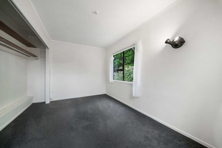 Photo of property in 2/515 Weymouth Road, Weymouth, Auckland, 2103
