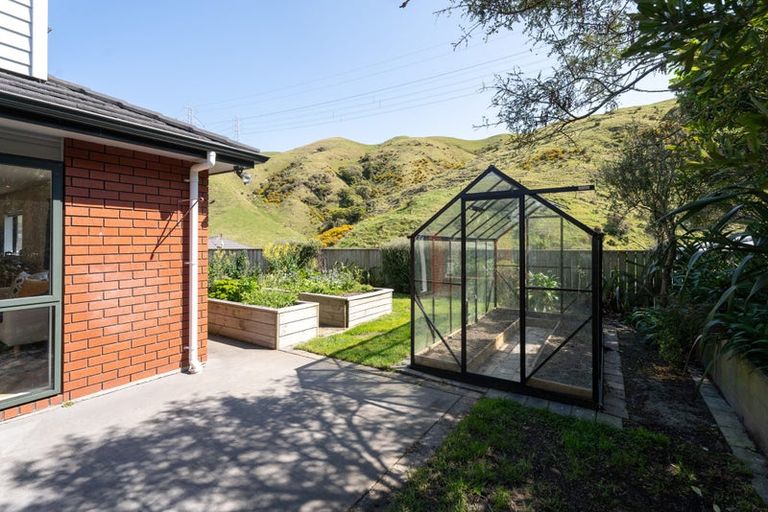 Photo of property in 17 Cheetwood Street, Churton Park, Wellington, 6037
