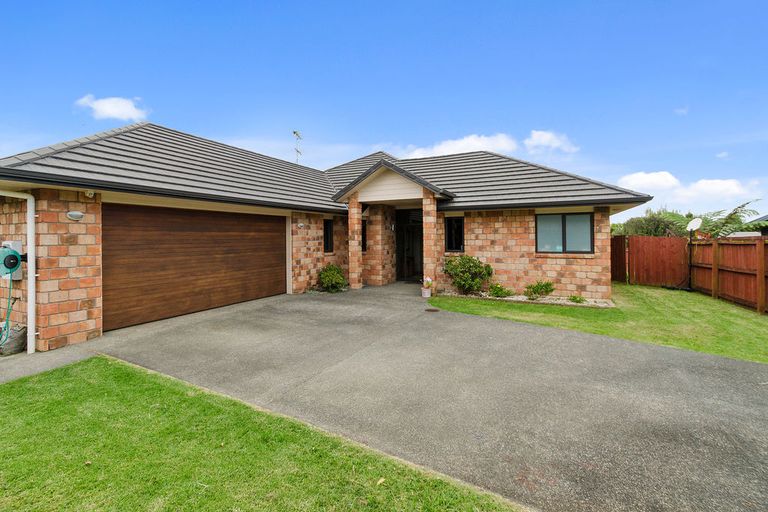 Photo of property in 99 Kitchener Road, Pukekohe, 2120