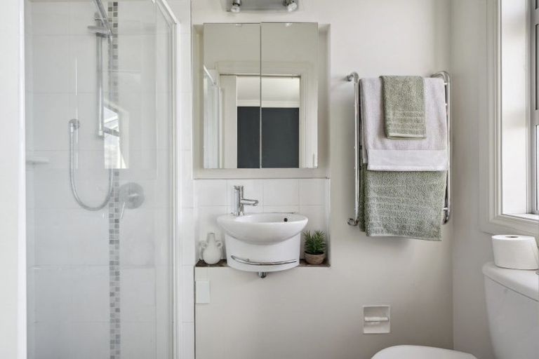 Photo of property in 58 Roseneath Terrace, Roseneath, Wellington, 6011