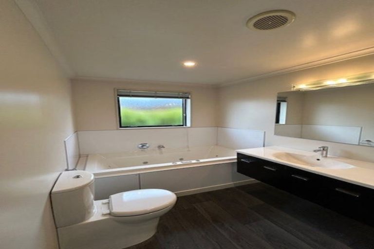 Photo of property in 6 Ash Avenue, Albert Town, Wanaka, 9305