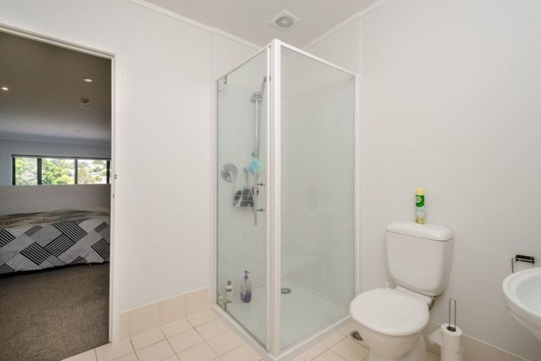 Photo of property in 18b/30 Westward Ho, Glen Eden, Auckland, 0602