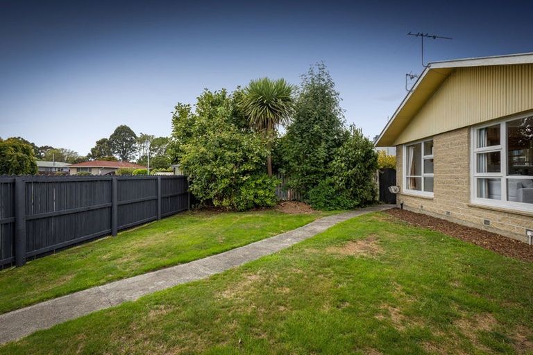 Photo of property in 20 Kathleen Crescent, Hornby, Christchurch, 8042