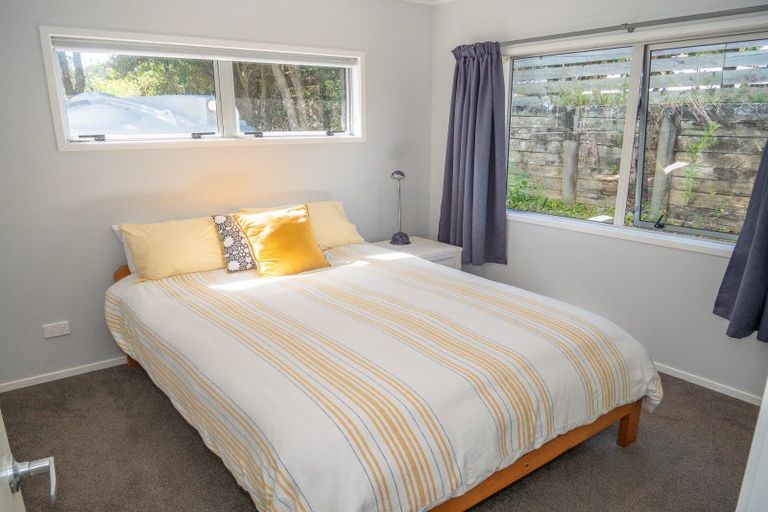 Photo of property in 25 Stratford Drive, Cable Bay, 0420