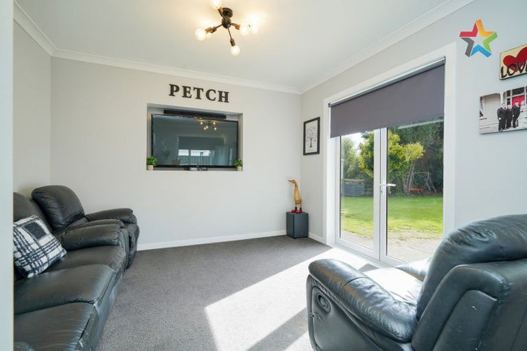 Photo of property in 56 Queen Street, Otautau, 9610