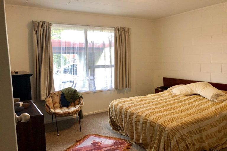 Photo of property in 2/109 Sycamore Drive, Sunnynook, Auckland, 0620