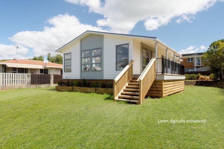 Photo of property in 72 Links Avenue, Mount Maunganui, 3116