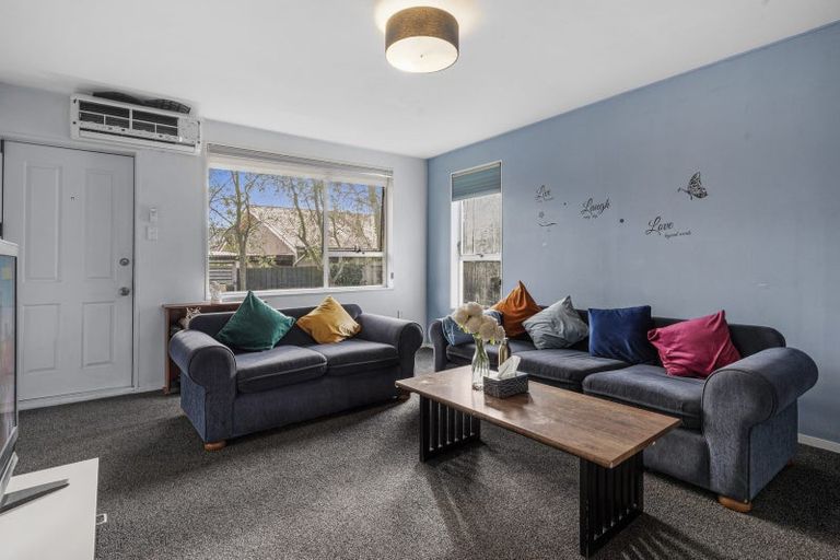 Photo of property in 2/125 Geraldine Street, Edgeware, Christchurch, 8013