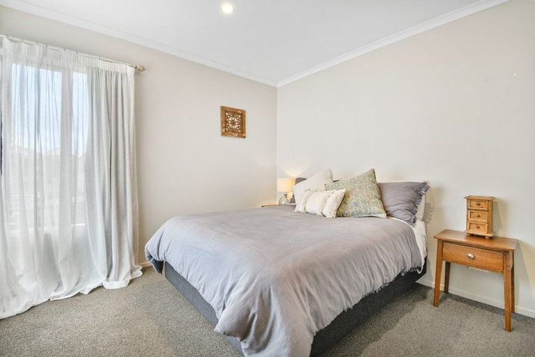 Photo of property in 7 Glidepath Road, Hobsonville, Auckland, 0616