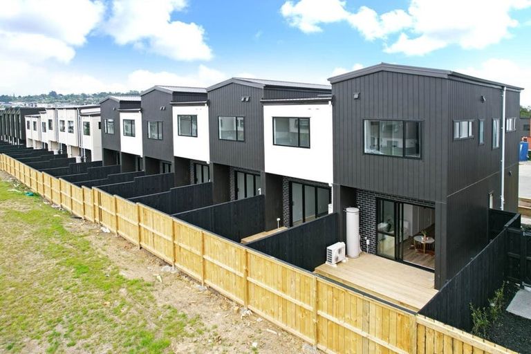 Photo of property in 57 Kiato Lane, Flat Bush, Auckland, 2019