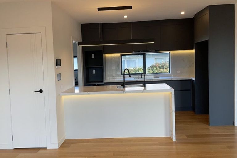 Photo of property in 5b Lomond Street, Takapuna, Auckland, 0622