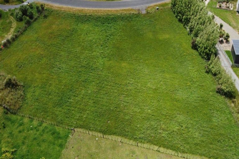 Photo of property in 30 Strathnaver Drive, Waikawa Beach, Manakau, 5573