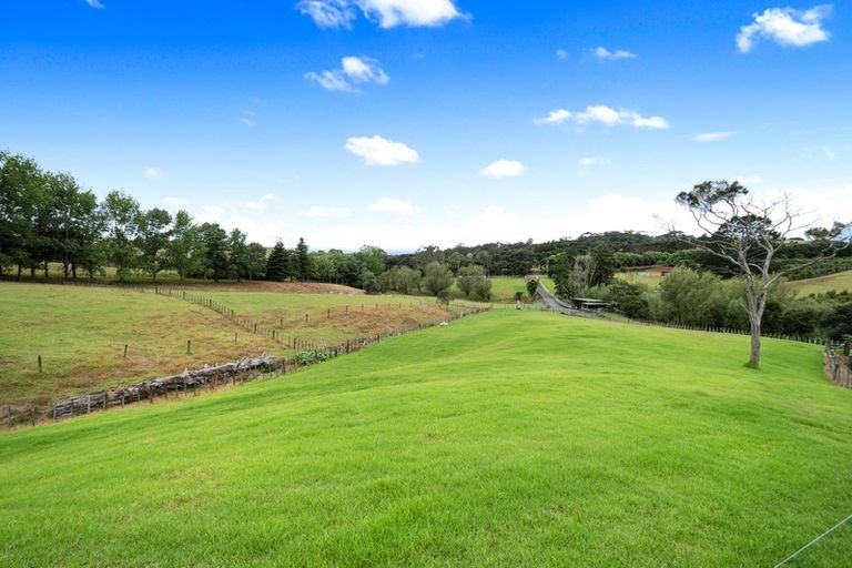 Photo of property in 97 Arrowsmith Road, Waitakere, Henderson, 0782