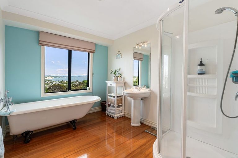 Photo of property in 36 Beauvoir Avenue, Matakatia, Whangaparaoa, 0930