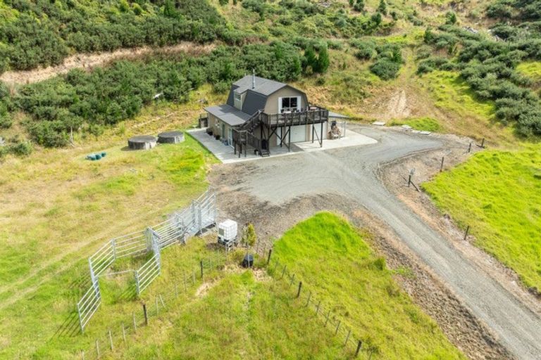 Photo of property in 38b Pipitiwai Drive, Helensville, Kaukapakapa, 0871