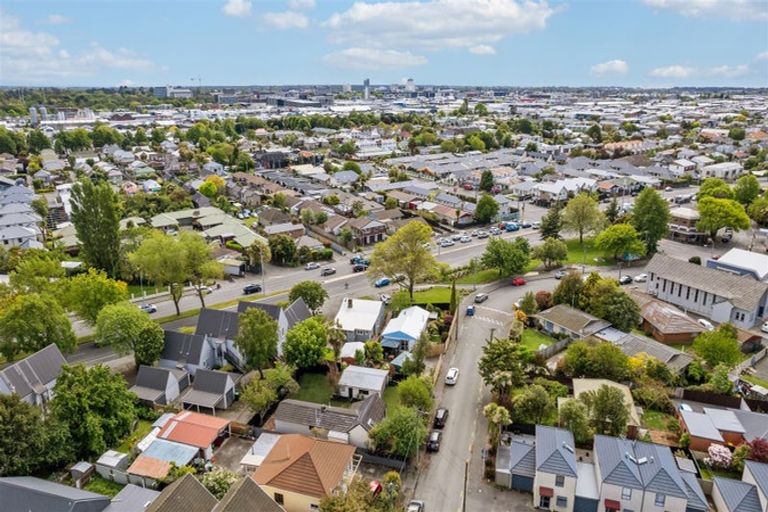 Photo of property in 37 Somerset Crescent, Spreydon, Christchurch, 8024