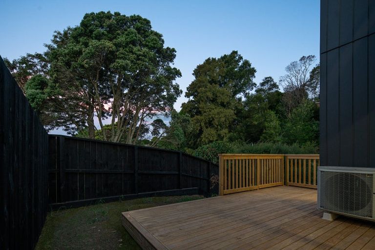Photo of property in 24c Scarlock Avenue, Browns Bay, Auckland, 0630