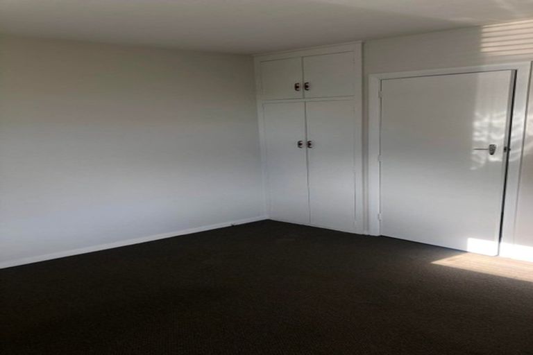 Photo of property in 10a Epsom Road, Sockburn, Christchurch, 8042