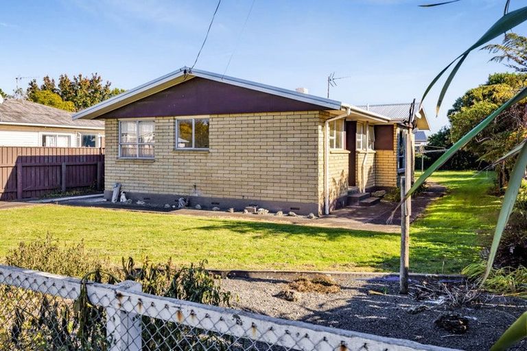 Photo of property in 25 Wilson Street, Waverley, 4510