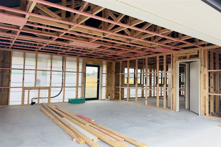 Photo of property in 11 Herridge Street, Woodend, 7691