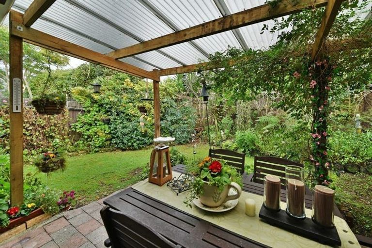 Photo of property in 2/21 Cosy Place, Howick, Auckland, 2014