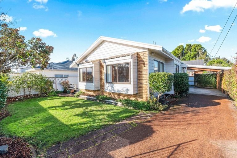 Photo of property in 9 Melanie Place, Orewa, 0931