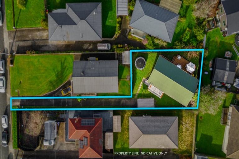 Photo of property in 1/6 Daytona Road, Henderson, Auckland, 0610