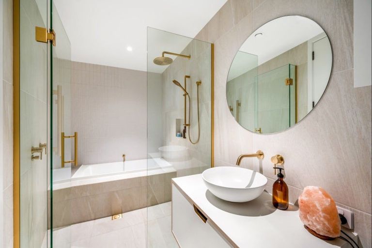 Photo of property in 17 Doug Ledgerwood Drive, Wanaka, 9305