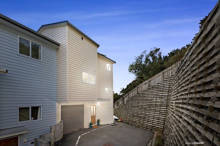Photo of property in 6/143 Cockayne Road, Khandallah, Wellington, 6035
