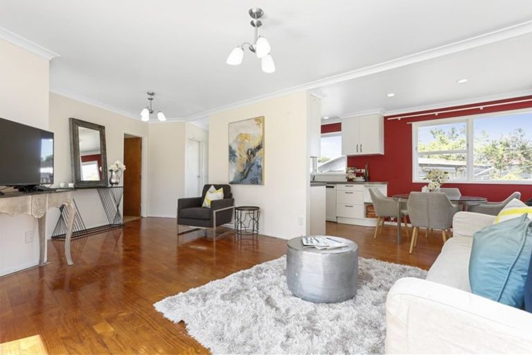 Photo of property in 68 Wallace Road, Mangere Bridge, Auckland, 2022