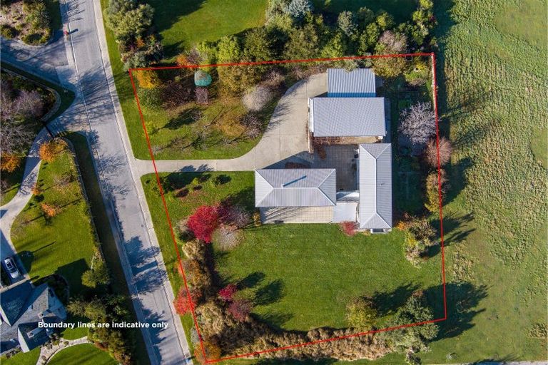 Photo of property in 23 Waimana Place, Wanaka, 9305